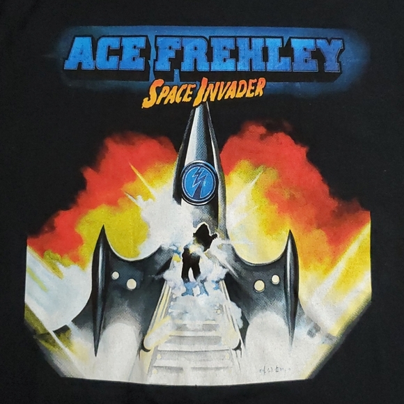 Gildan Other - ACE FREHLEY•KISS•Space Invader•NWOT•UNISEX•L•Promo